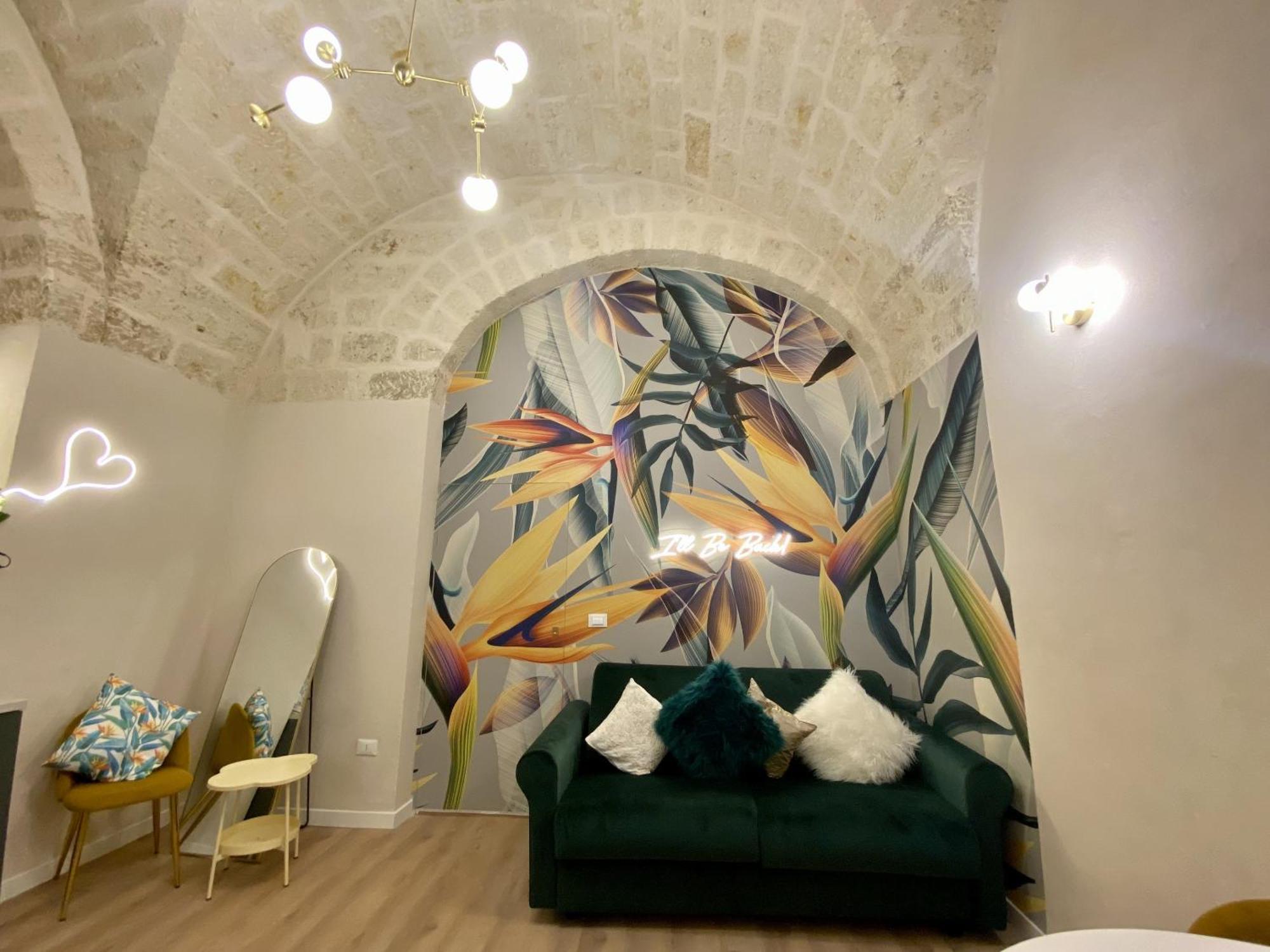 Quiet And Stylish - Bari City Center, Minutes To Station מראה חיצוני תמונה
