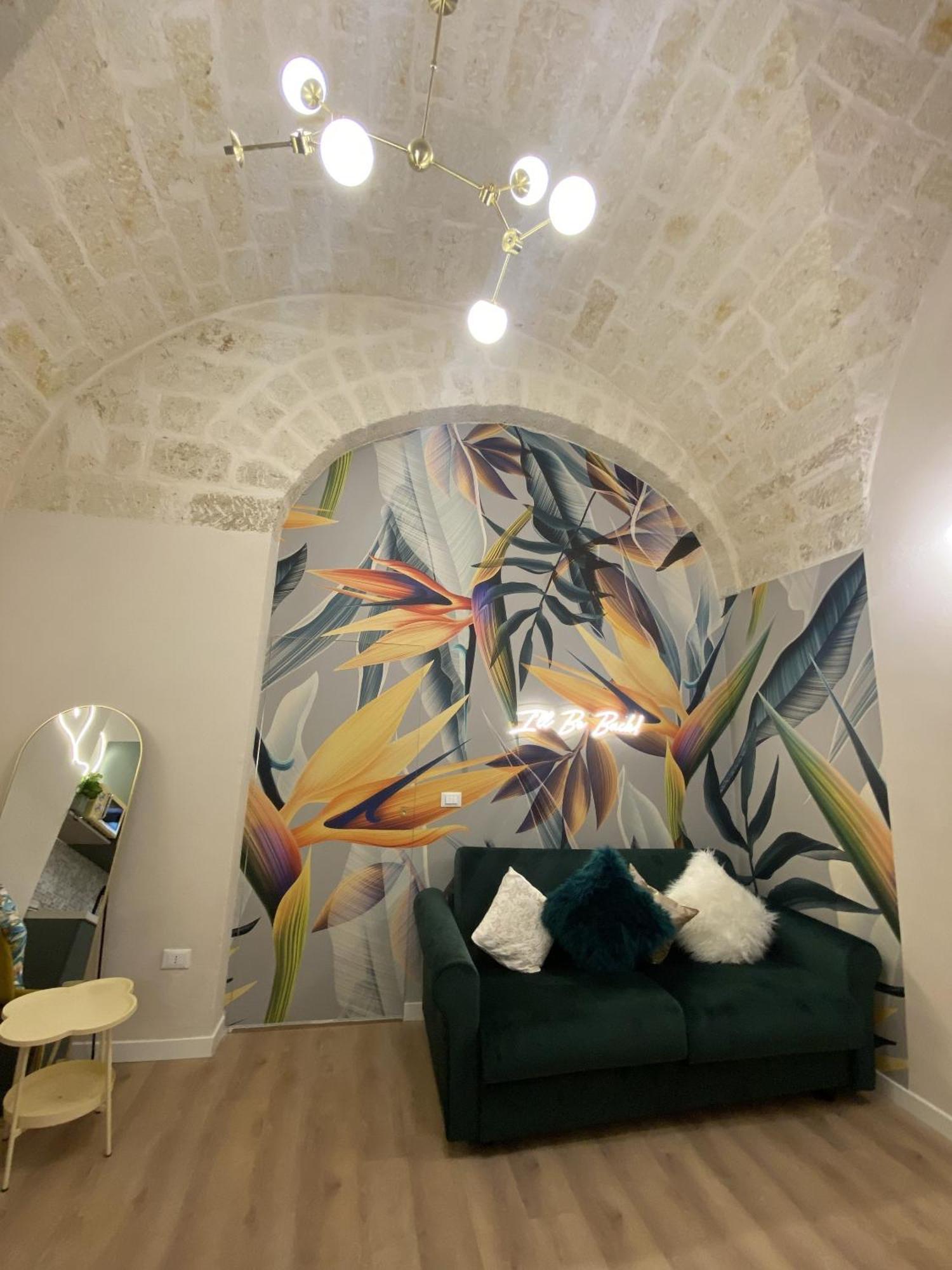 Quiet And Stylish - Bari City Center, Minutes To Station מראה חיצוני תמונה