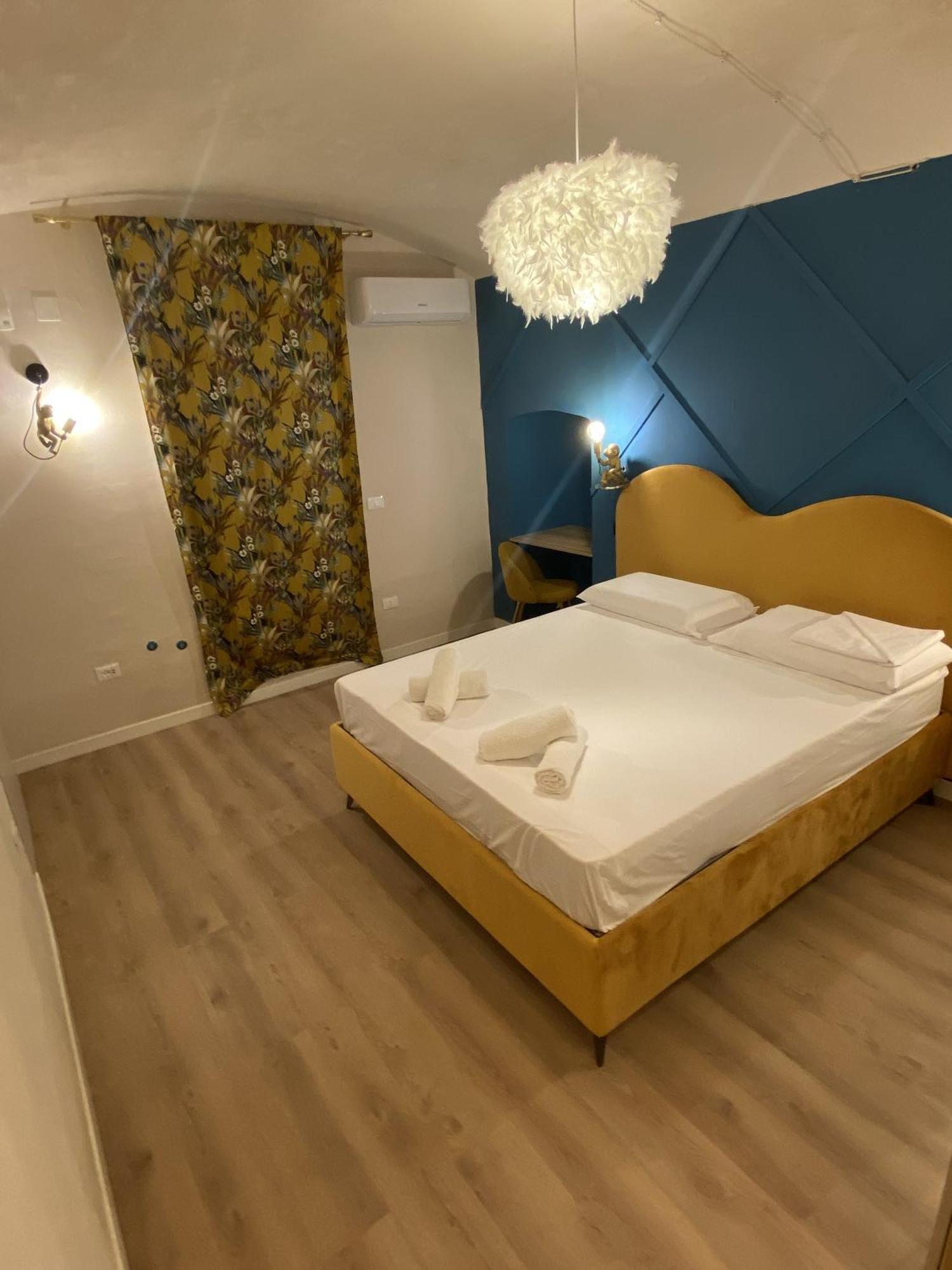 Quiet And Stylish - Bari City Center, Minutes To Station מראה חיצוני תמונה